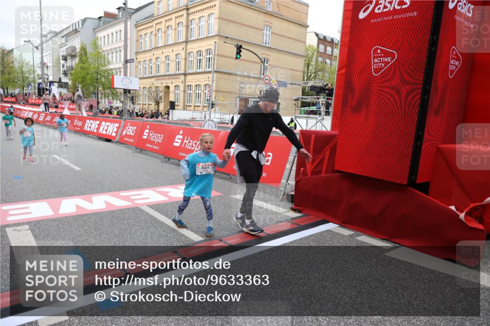 25.04.2026 - Das Zehntel Strokosch-Dieckow http://msf.ph/oto/9633363 25.04.2026 11:10:15 Ziel 5624, 5627, 6836, 7212 meine-sportfotos.de