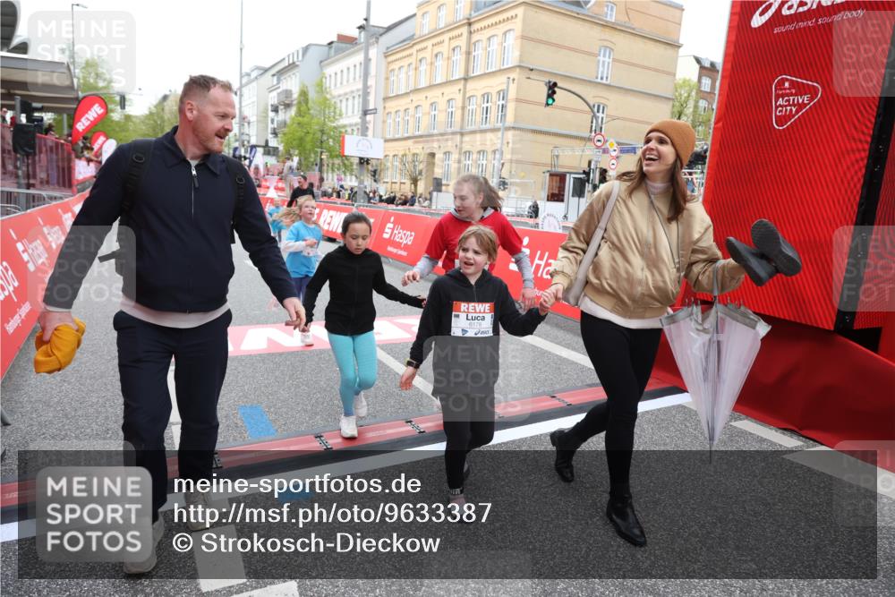 25.04.2026 - Das Zehntel Strokosch-Dieckow http://msf.ph/oto/9633387 25.04.2026 11:10:09 Ziel 5050, 6178, 6836, 7212, 7877 meine-sportfotos.de