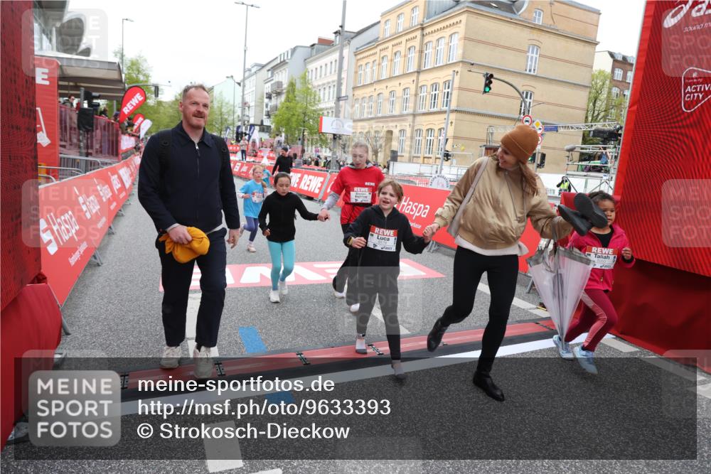 25.04.2026 - Das Zehntel Strokosch-Dieckow http://msf.ph/oto/9633393 25.04.2026 11:10:08 Ziel 5050, 6178, 6836, 7212, 7877, 7998 meine-sportfotos.de