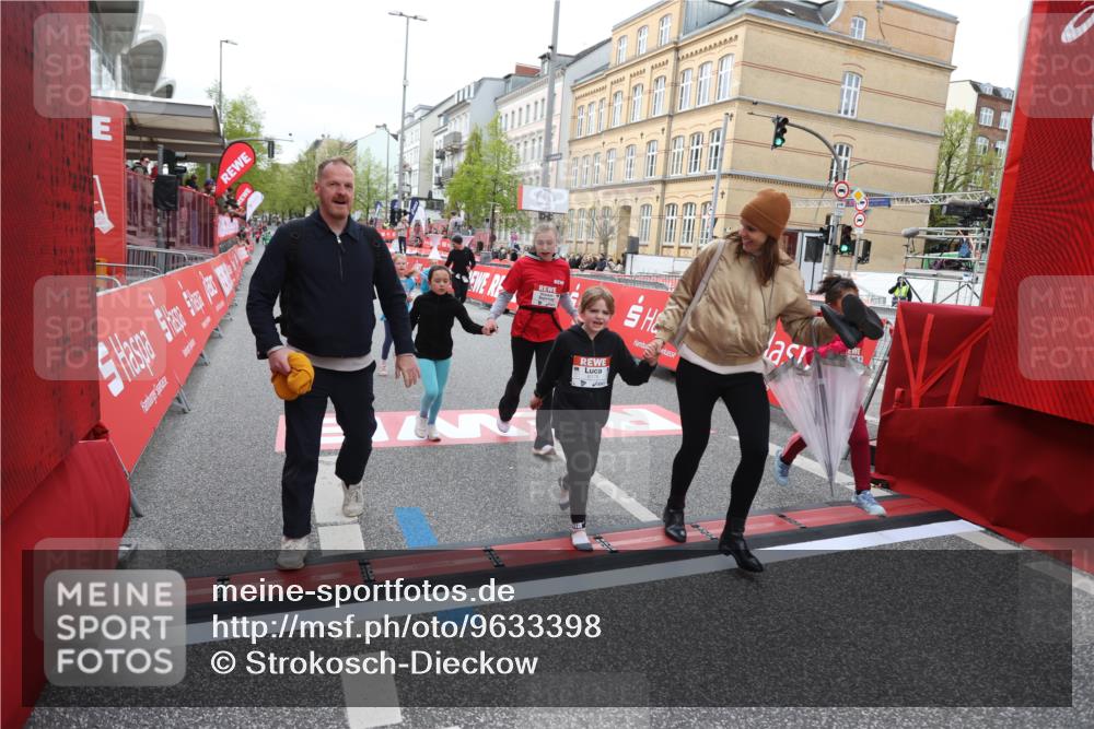 25.04.2026 - Das Zehntel Strokosch-Dieckow http://msf.ph/oto/9633398 25.04.2026 11:10:08 Ziel 5050, 6178, 6836, 7212, 7877, 7998 meine-sportfotos.de