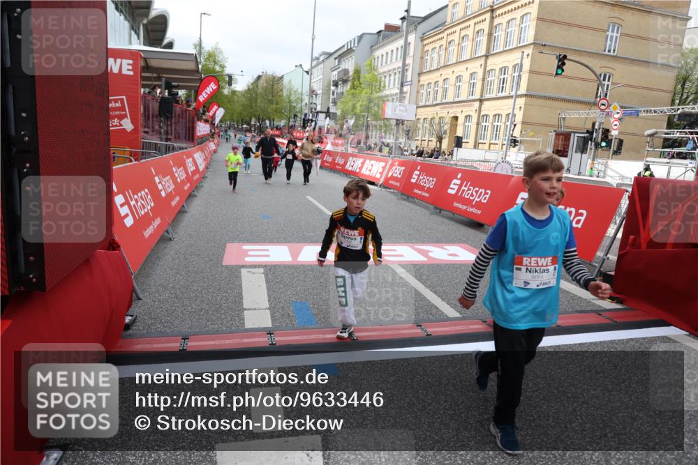 25.04.2026 - Das Zehntel Strokosch-Dieckow http://msf.ph/oto/9633446 25.04.2026 11:10:02 Ziel 5684, 5957, 6642, 7998 meine-sportfotos.de