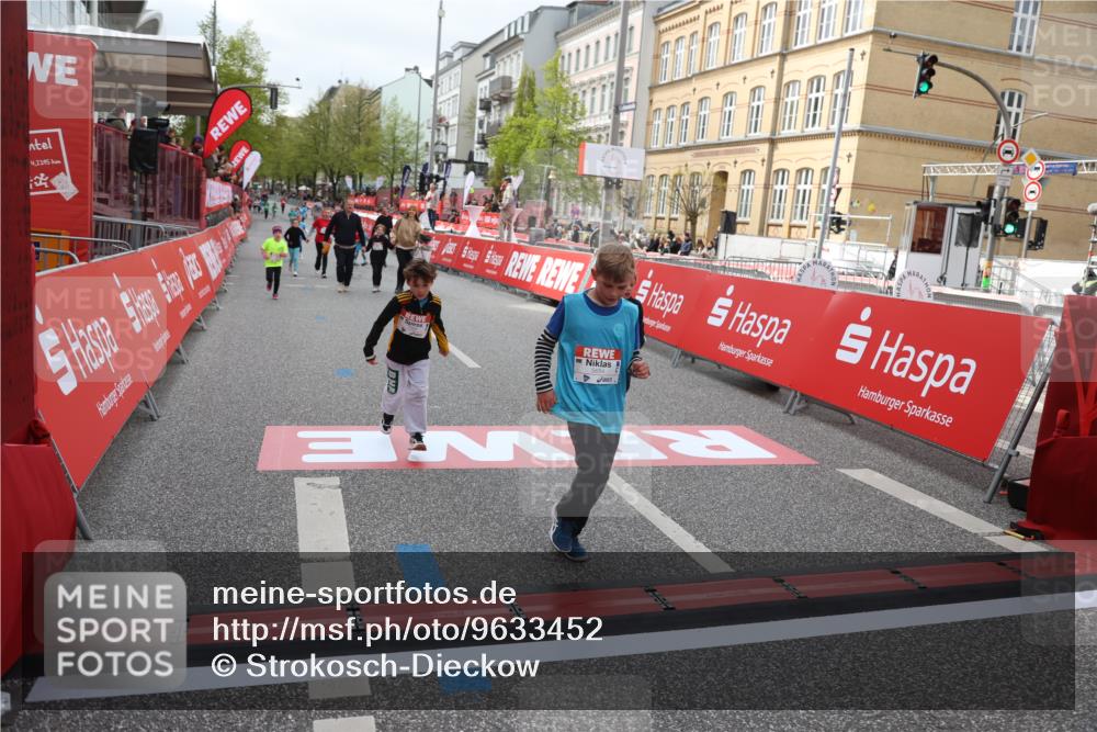 25.04.2026 - Das Zehntel Strokosch-Dieckow http://msf.ph/oto/9633452 25.04.2026 11:10:01 Ziel 5684, 5957, 6642, 7998 meine-sportfotos.de