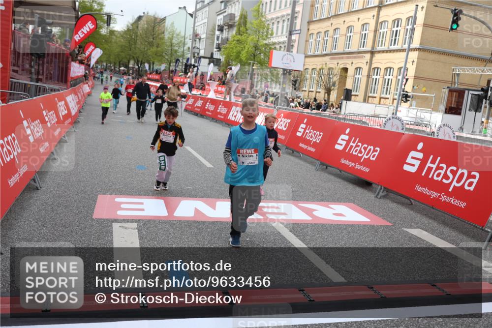 25.04.2026 - Das Zehntel Strokosch-Dieckow http://msf.ph/oto/9633456 25.04.2026 11:10:01 Ziel 5684, 5957, 6642, 7998 meine-sportfotos.de