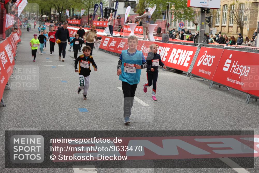 25.04.2026 - Das Zehntel Strokosch-Dieckow http://msf.ph/oto/9633470 25.04.2026 11:09:59 Ziel 5684, 5957, 6642 meine-sportfotos.de