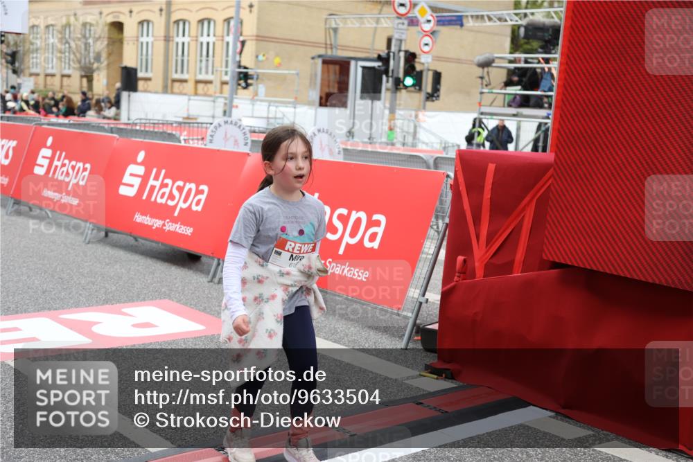 25.04.2026 - Das Zehntel Strokosch-Dieckow http://msf.ph/oto/9633504 25.04.2026 11:09:49 Ziel 6182, 6561, 6657 meine-sportfotos.de