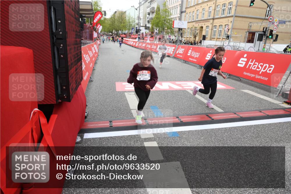 25.04.2026 - Das Zehntel Strokosch-Dieckow http://msf.ph/oto/9633520 25.04.2026 11:09:46 Ziel 5560, 5562, 6024, 6182, 6561, 6657 meine-sportfotos.de