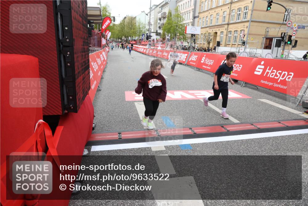 25.04.2026 - Das Zehntel Strokosch-Dieckow http://msf.ph/oto/9633522 25.04.2026 11:09:46 Ziel 5560, 5562, 6024, 6182, 6561, 6657 meine-sportfotos.de