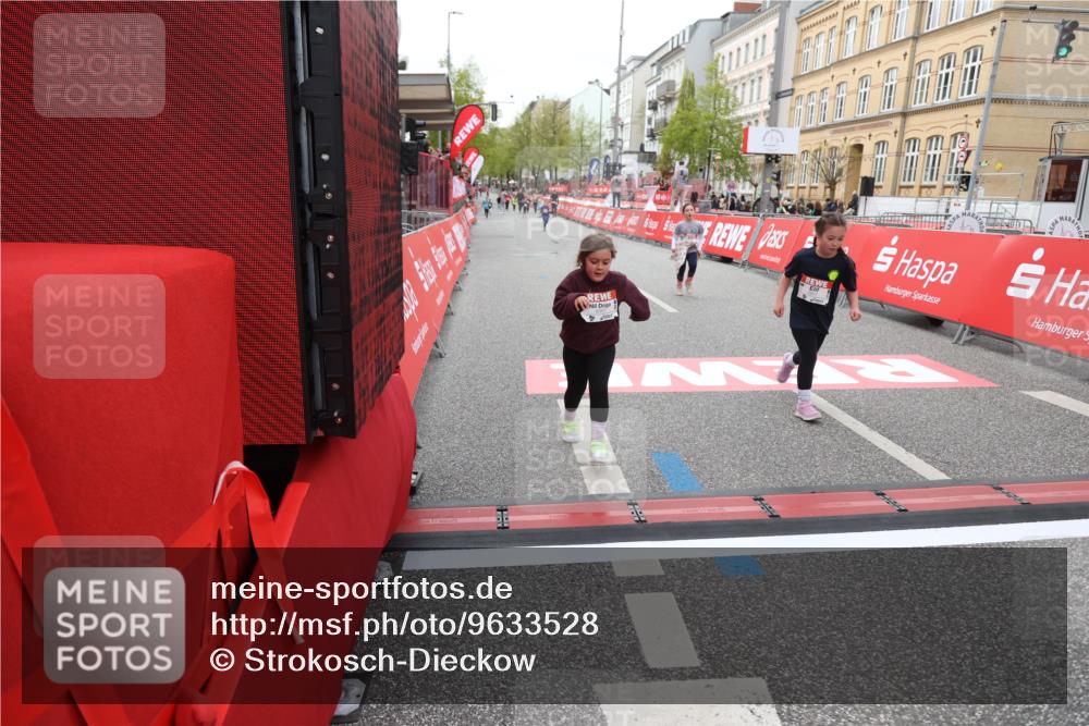 25.04.2026 - Das Zehntel Strokosch-Dieckow http://msf.ph/oto/9633528 25.04.2026 11:09:46 Ziel 5560, 5562, 6024, 6182, 6561, 6657 meine-sportfotos.de
