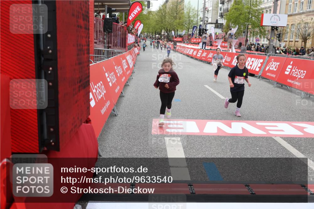 25.04.2026 - Das Zehntel Strokosch-Dieckow http://msf.ph/oto/9633540 25.04.2026 11:09:45 Ziel 5560, 5562, 6024, 6561, 6657 meine-sportfotos.de