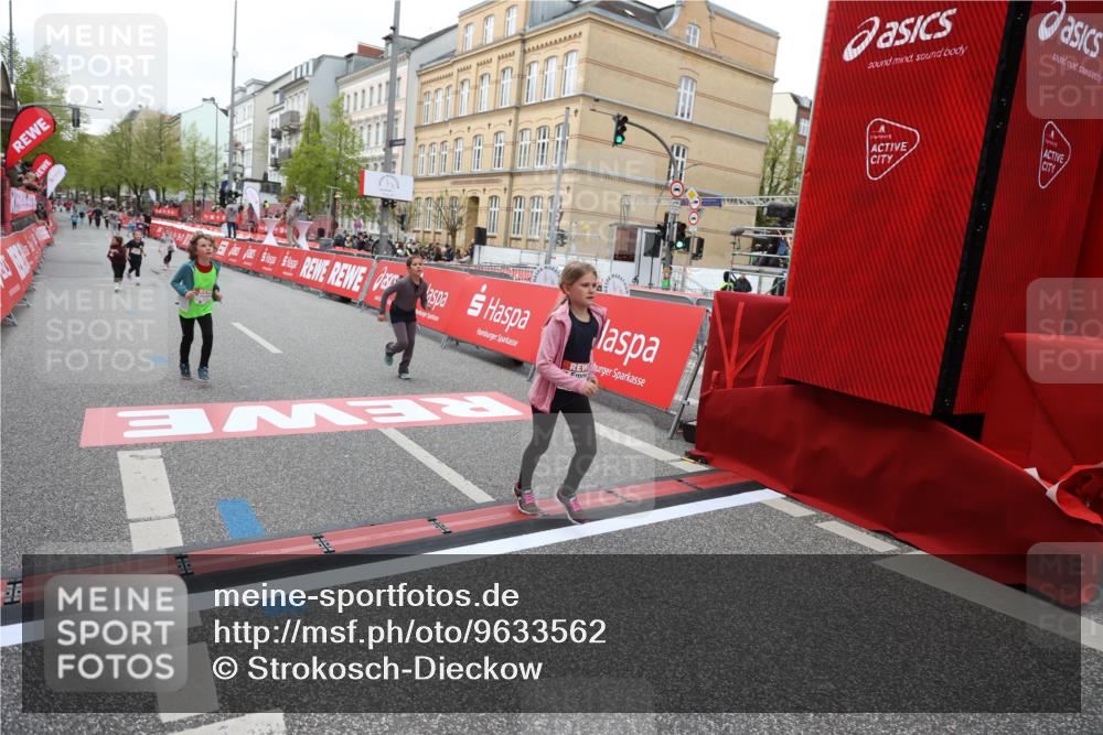 25.04.2026 - Das Zehntel Strokosch-Dieckow http://msf.ph/oto/9633562 25.04.2026 11:09:40 Ziel 5189, 5560, 5562, 6024 meine-sportfotos.de