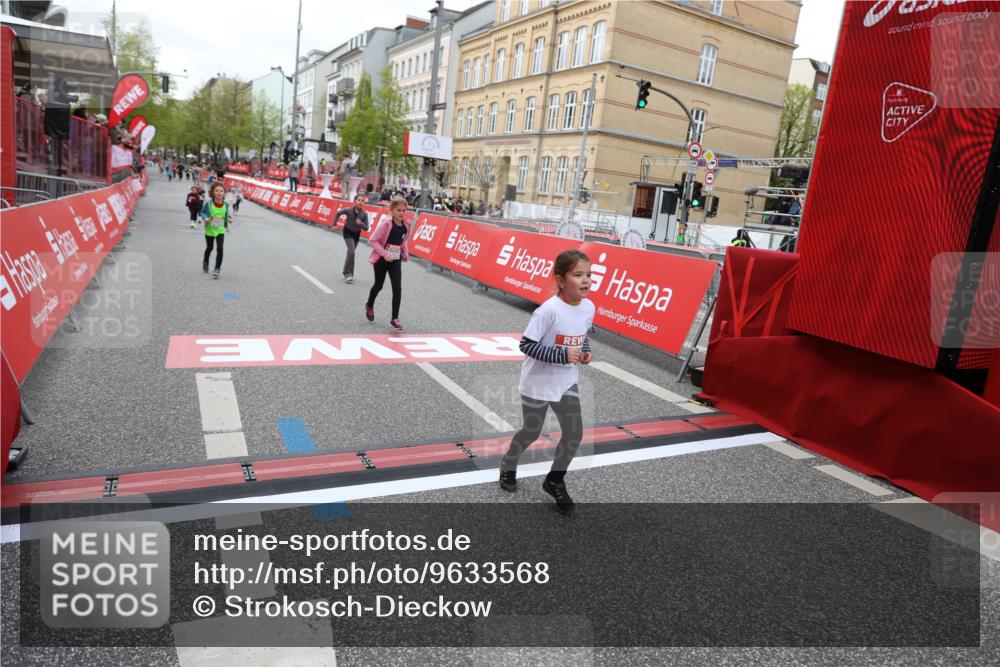 25.04.2026 - Das Zehntel Strokosch-Dieckow http://msf.ph/oto/9633568 25.04.2026 11:09:39 Ziel 5189, 5560, 5562, 6024 meine-sportfotos.de