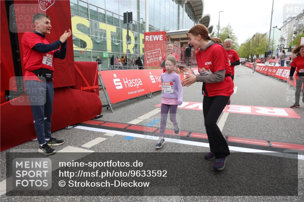 25.04.2026 - Das Zehntel Strokosch-Dieckow http://msf.ph/oto/9633592 25.04.2026 11:15:44 Ziel 6606 meine-sportfotos.de