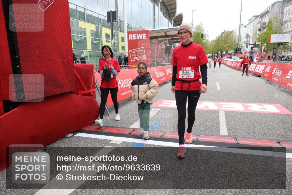 25.04.2026 - Das Zehntel Strokosch-Dieckow http://msf.ph/oto/9633639 25.04.2026 11:15:31 Ziel 5142 meine-sportfotos.de
