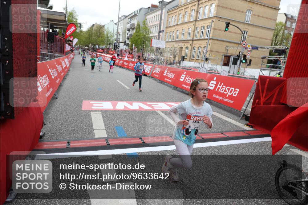 25.04.2026 - Das Zehntel Strokosch-Dieckow http://msf.ph/oto/9633642 25.04.2026 11:09:23 Ziel 5652, 6562, 6563, 7271, 7654 meine-sportfotos.de