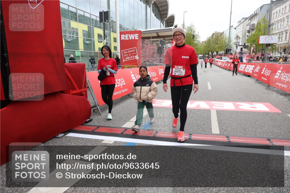 25.04.2026 - Das Zehntel Strokosch-Dieckow http://msf.ph/oto/9633645 25.04.2026 11:15:31 Ziel 5142 meine-sportfotos.de