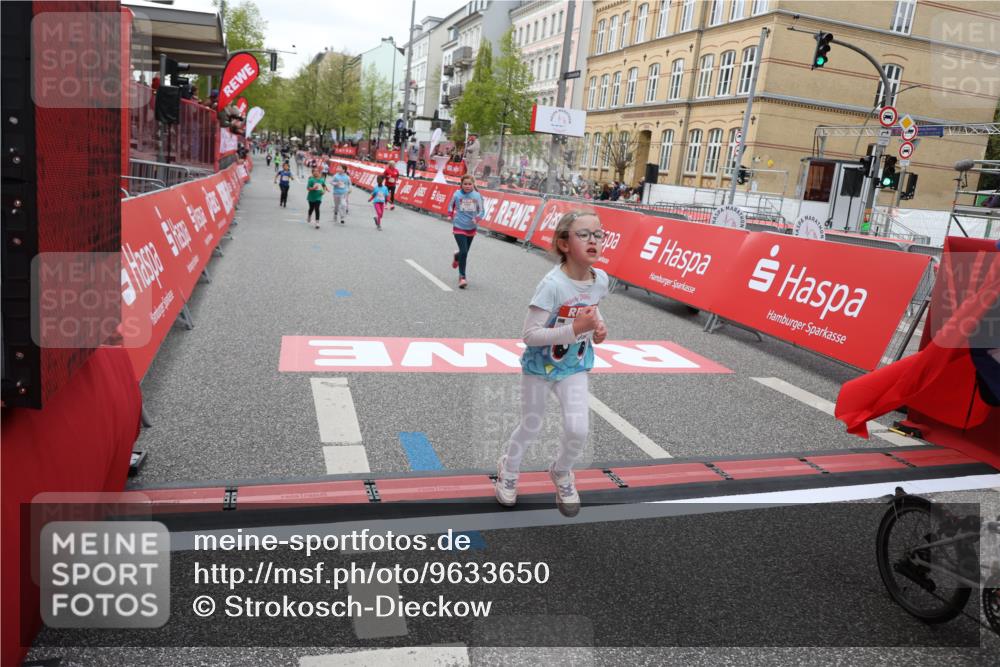 25.04.2026 - Das Zehntel Strokosch-Dieckow http://msf.ph/oto/9633650 25.04.2026 11:09:23 Ziel 5652, 6562, 6563, 7271, 7654 meine-sportfotos.de