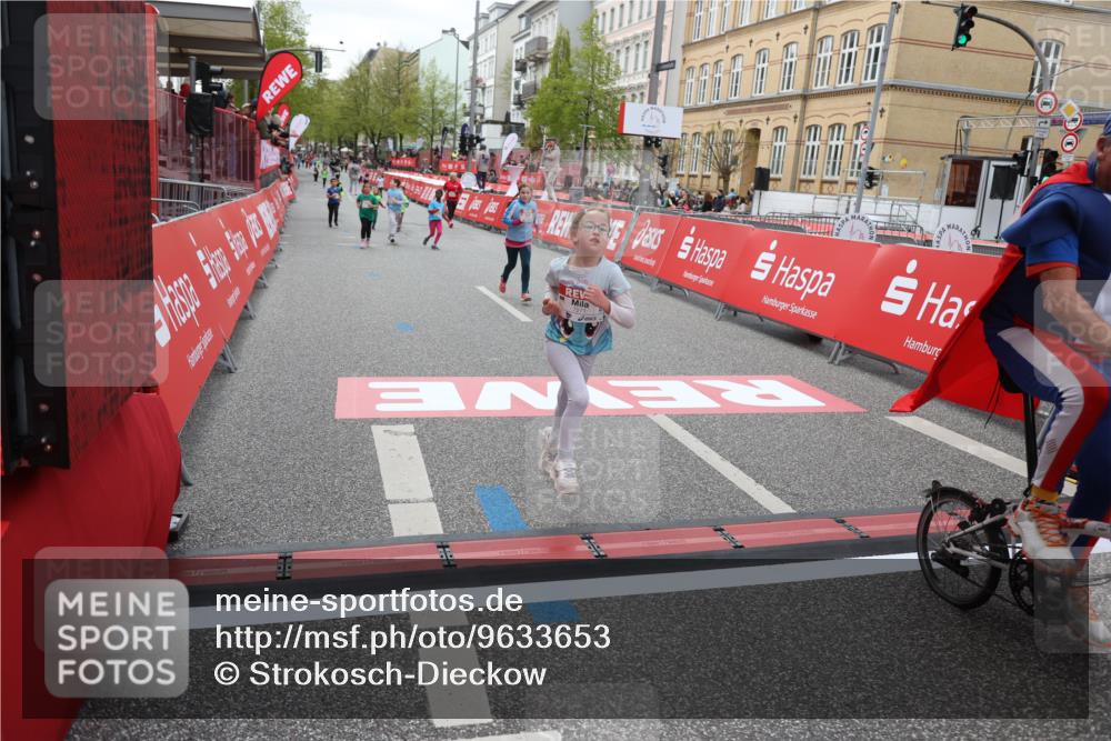 25.04.2026 - Das Zehntel Strokosch-Dieckow http://msf.ph/oto/9633653 25.04.2026 11:09:22 Ziel 5652, 6562, 6563, 7271, 7654 meine-sportfotos.de