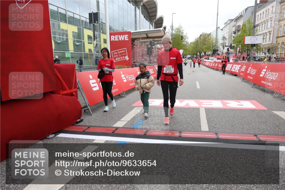 25.04.2026 - Das Zehntel Strokosch-Dieckow http://msf.ph/oto/9633654 25.04.2026 11:15:30 Ziel 5142 meine-sportfotos.de