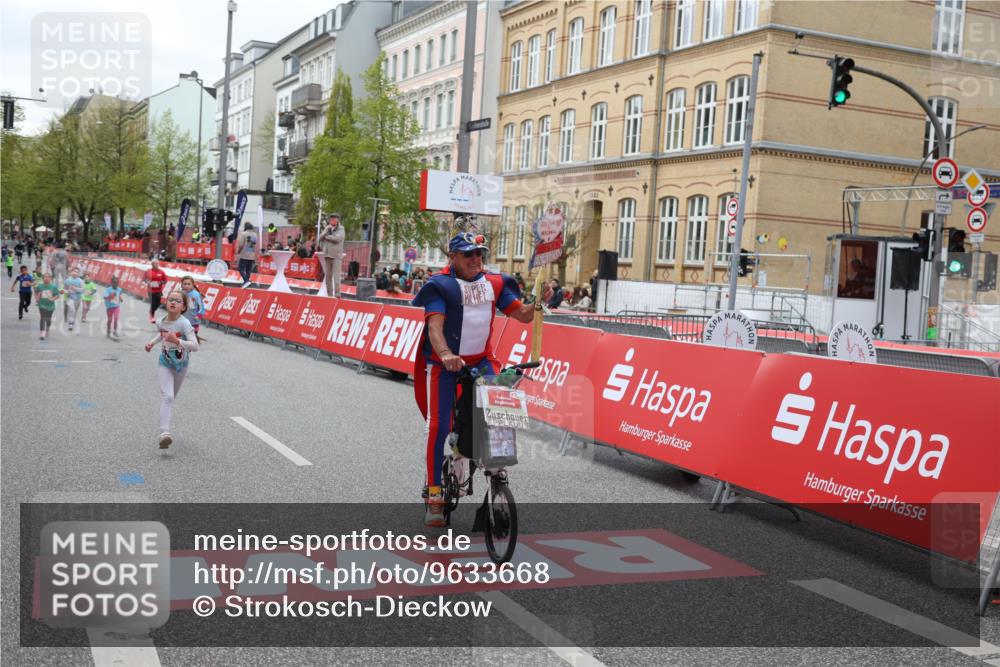25.04.2026 - Das Zehntel Strokosch-Dieckow http://msf.ph/oto/9633668 25.04.2026 11:09:20 Ziel 5652, 6562, 6563, 7271 meine-sportfotos.de
