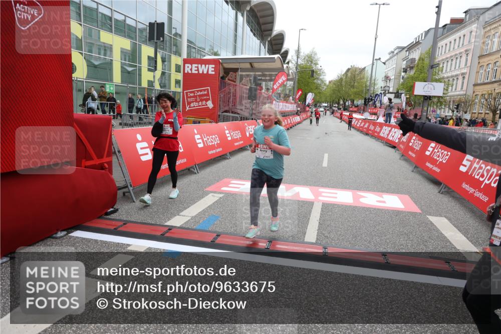 25.04.2026 - Das Zehntel Strokosch-Dieckow http://msf.ph/oto/9633675 25.04.2026 11:15:07 Ziel 7626 meine-sportfotos.de
