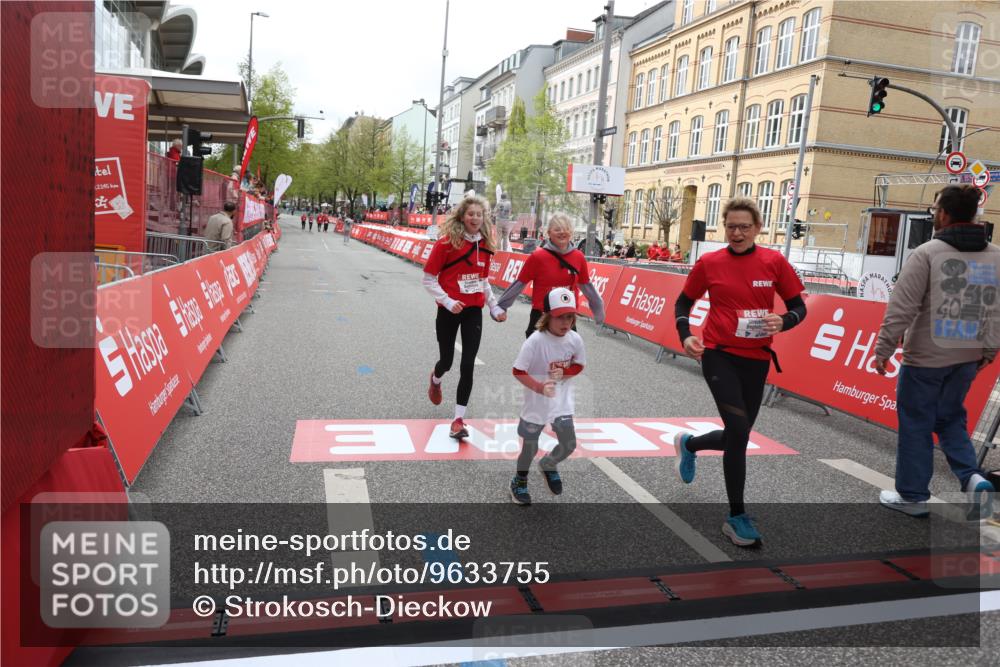 25.04.2026 - Das Zehntel Strokosch-Dieckow http://msf.ph/oto/9633755 25.04.2026 11:13:20 Ziel 5016, 5876, 5883 meine-sportfotos.de
