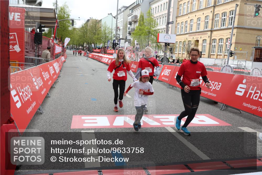 25.04.2026 - Das Zehntel Strokosch-Dieckow http://msf.ph/oto/9633758 25.04.2026 11:13:20 Ziel 5016, 5876, 5883 meine-sportfotos.de