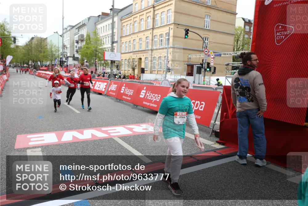 25.04.2026 - Das Zehntel Strokosch-Dieckow http://msf.ph/oto/9633777 25.04.2026 11:13:18 Ziel 5016, 5876, 5883 meine-sportfotos.de