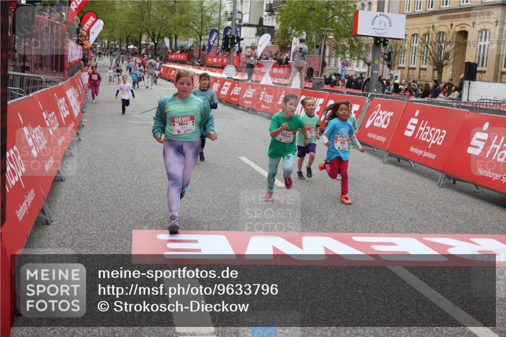 25.04.2026 - Das Zehntel Strokosch-Dieckow http://msf.ph/oto/9633796 25.04.2026 11:09:01 Ziel 5054, 5477, 6048, 6462, 6800, 7419, 7425, 7451 meine-sportfotos.de