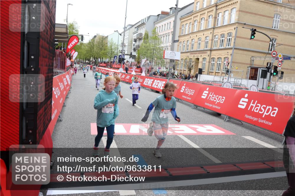 25.04.2026 - Das Zehntel Strokosch-Dieckow http://msf.ph/oto/9633811 25.04.2026 11:08:58 Ziel 5477, 6803, 7419, 7451 meine-sportfotos.de