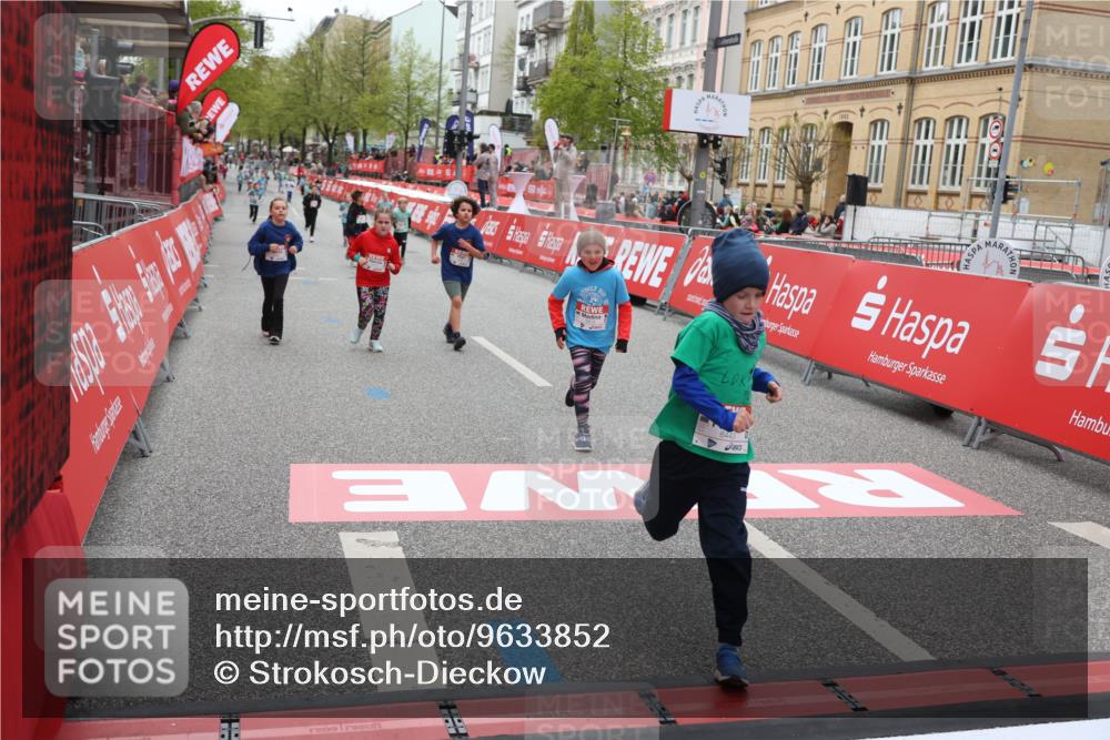 25.04.2026 - Das Zehntel Strokosch-Dieckow http://msf.ph/oto/9633852 25.04.2026 11:08:36 Ziel 6443, 6559, 6777, 6819 meine-sportfotos.de