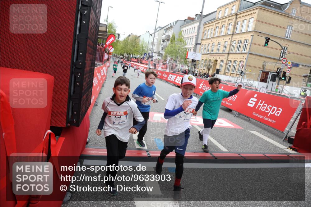 25.04.2026 - Das Zehntel Strokosch-Dieckow http://msf.ph/oto/9633903 25.04.2026 11:08:22 Ziel 5060, 5061, 5881, 5939, 6310, 7263, 7264, 7365, 7431, 7438, 7507, 7668 meine-sportfotos.de