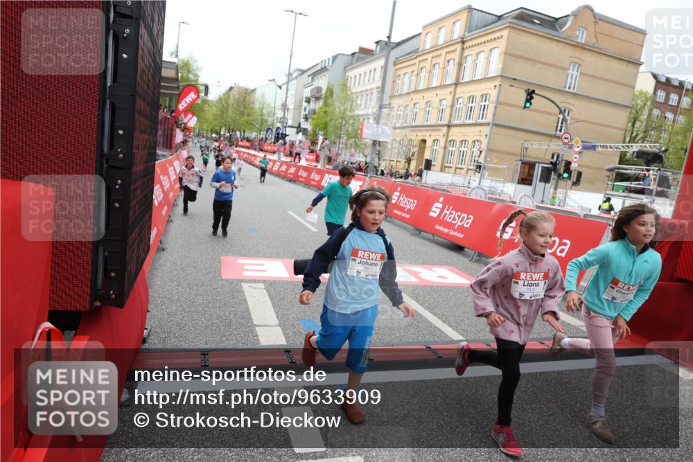 25.04.2026 - Das Zehntel Strokosch-Dieckow http://msf.ph/oto/9633909 25.04.2026 11:08:20 Ziel 5060, 5061, 5881, 5939, 6160, 6163, 6174, 6310, 7263, 7264, 7365, 7431, 7438, 7491, 7507, 7606, 7668, 7990 meine-sportfotos.de