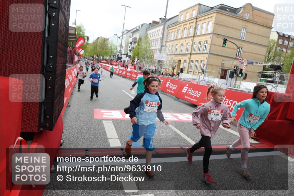 25.04.2026 - Das Zehntel Strokosch-Dieckow http://msf.ph/oto/9633910 25.04.2026 11:08:20 Ziel 5060, 5061, 5881, 5939, 6160, 6163, 6174, 6310, 7263, 7264, 7365, 7431, 7438, 7491, 7507, 7606, 7668, 7990 meine-sportfotos.de