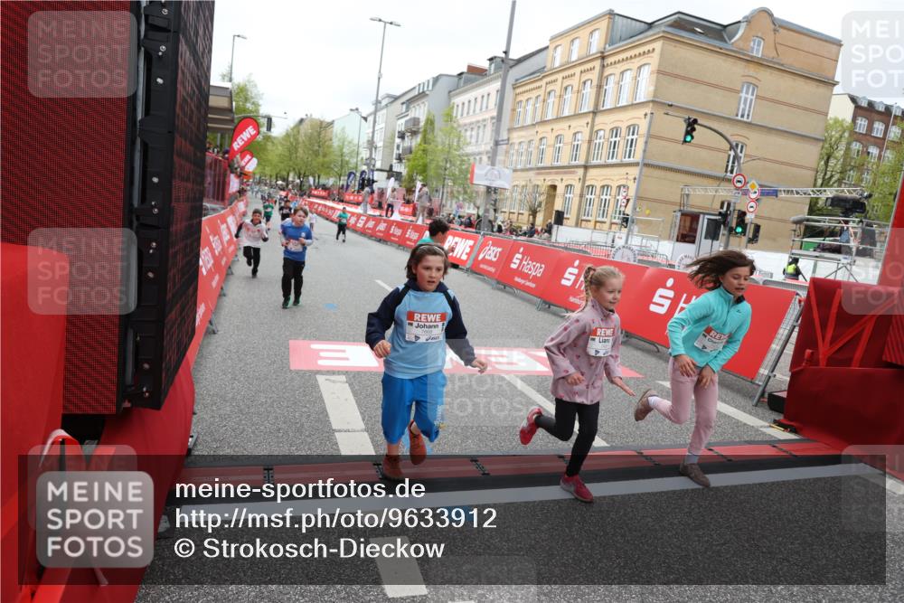 25.04.2026 - Das Zehntel Strokosch-Dieckow http://msf.ph/oto/9633912 25.04.2026 11:08:20 Ziel 5060, 5061, 5881, 5939, 6160, 6163, 6174, 6310, 7263, 7264, 7365, 7431, 7438, 7491, 7507, 7606, 7668, 7990 meine-sportfotos.de