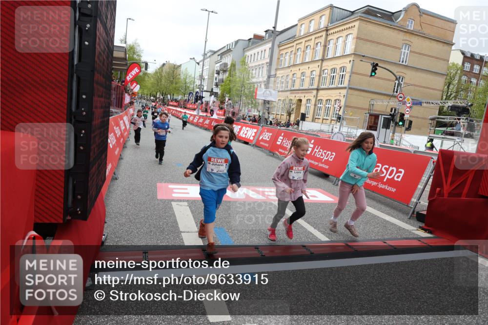 25.04.2026 - Das Zehntel Strokosch-Dieckow http://msf.ph/oto/9633915 25.04.2026 11:08:20 Ziel 5060, 5061, 5881, 5939, 6160, 6163, 6174, 6310, 7263, 7264, 7365, 7431, 7438, 7491, 7507, 7606, 7668, 7990 meine-sportfotos.de