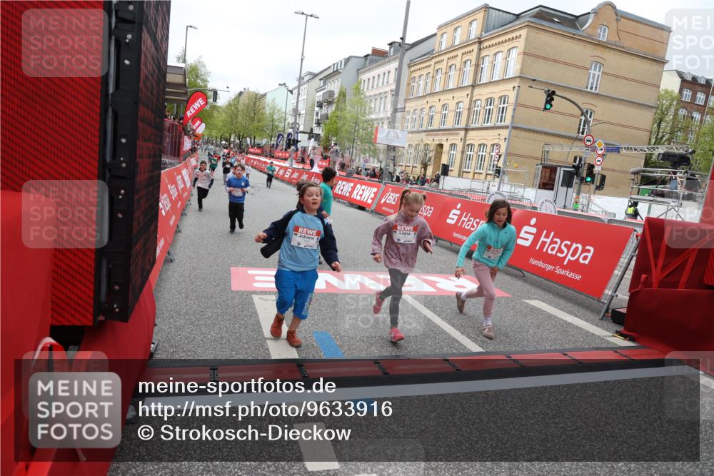 25.04.2026 - Das Zehntel Strokosch-Dieckow http://msf.ph/oto/9633916 25.04.2026 11:08:20 Ziel 5060, 5061, 5881, 5939, 6160, 6163, 6174, 6310, 7263, 7264, 7365, 7431, 7438, 7491, 7507, 7606, 7668, 7990 meine-sportfotos.de