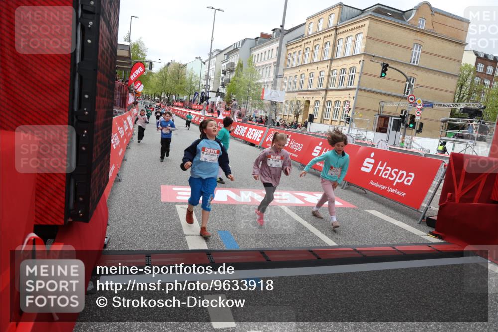 25.04.2026 - Das Zehntel Strokosch-Dieckow http://msf.ph/oto/9633918 25.04.2026 11:08:20 Ziel 5060, 5061, 5881, 5939, 6160, 6163, 6174, 6310, 7263, 7264, 7365, 7431, 7438, 7491, 7507, 7606, 7668, 7990 meine-sportfotos.de