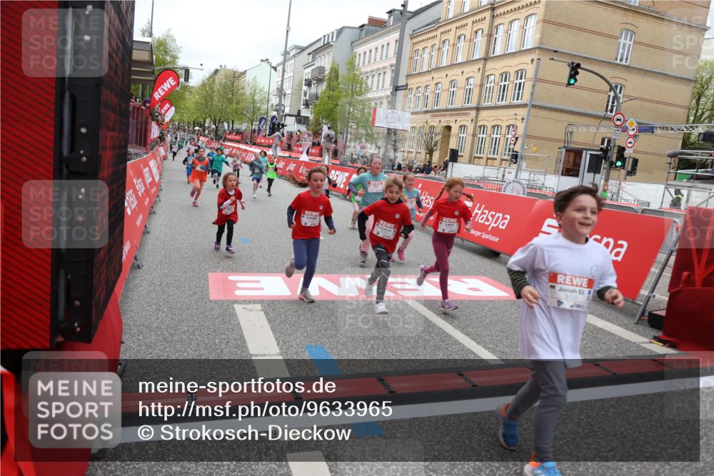 25.04.2026 - Das Zehntel Strokosch-Dieckow http://msf.ph/oto/9633965 25.04.2026 11:08:14 Ziel 5064, 5125, 5144, 6160, 6163, 6174, 6185, 7263, 7264, 7270, 7272, 7277, 7285, 7491, 7511, 7523, 7556, 7606, 7990 meine-sportfotos.de