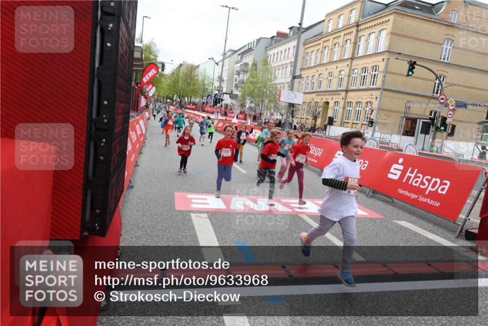 25.04.2026 - Das Zehntel Strokosch-Dieckow http://msf.ph/oto/9633968 25.04.2026 11:08:13 Ziel 5064, 5125, 5144, 5151, 6160, 6163, 6174, 6185, 7270, 7272, 7277, 7285, 7491, 7511, 7523, 7556, 7606, 7990 meine-sportfotos.de