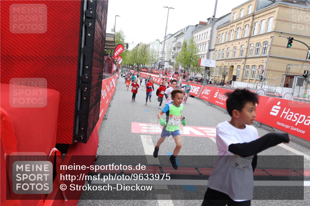 25.04.2026 - Das Zehntel Strokosch-Dieckow http://msf.ph/oto/9633975 25.04.2026 11:08:12 Ziel 5064, 5125, 5144, 5151, 6160, 6163, 6174, 6185, 7270, 7272, 7277, 7285, 7511, 7523, 7556, 7606 meine-sportfotos.de