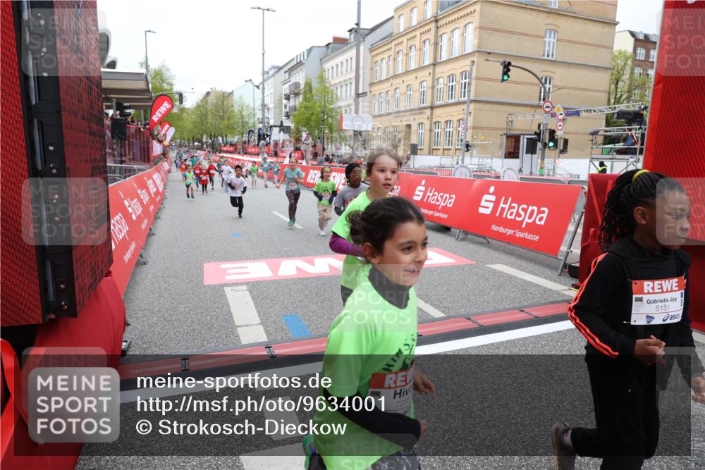 25.04.2026 - Das Zehntel Strokosch-Dieckow http://msf.ph/oto/9634001 25.04.2026 11:08:09 Ziel 5064, 5151, 6185, 6277, 7270, 7272, 7277, 7285, 7457, 7484, 7511, 7523, 7556, 7764 meine-sportfotos.de