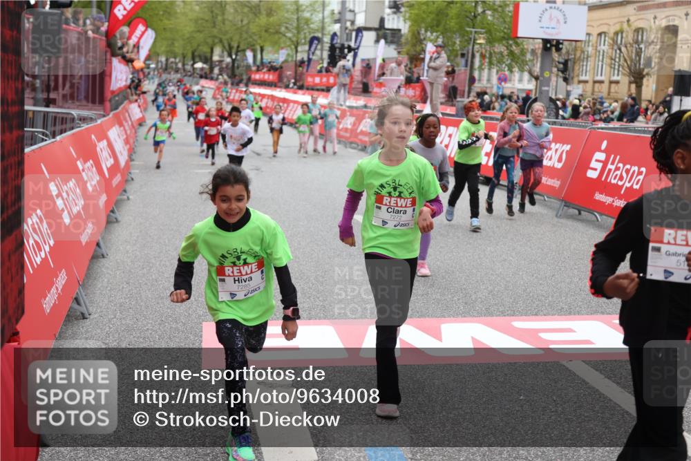 25.04.2026 - Das Zehntel Strokosch-Dieckow http://msf.ph/oto/9634008 25.04.2026 11:08:08 Ziel 5151, 5606, 6185, 6277, 7270, 7272, 7285, 7457, 7484, 7511, 7556, 7764 meine-sportfotos.de
