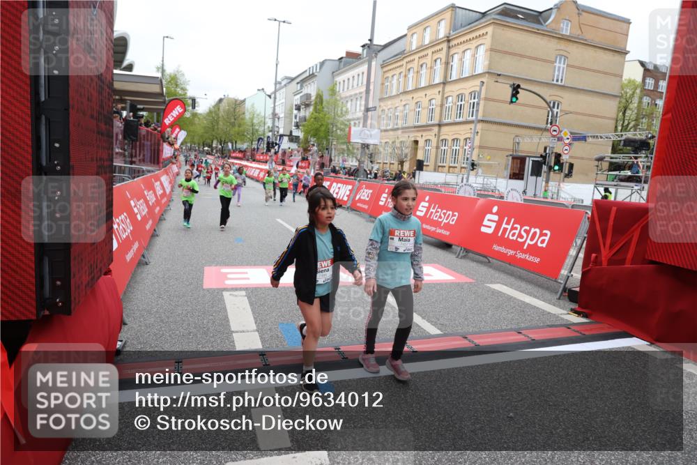 25.04.2026 - Das Zehntel Strokosch-Dieckow http://msf.ph/oto/9634012 25.04.2026 11:08:06 Ziel 5151, 5606, 6277, 7272, 7285, 7457, 7484, 7519, 7648, 7650, 7764 meine-sportfotos.de