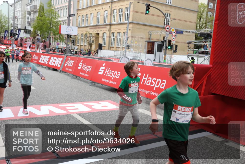 25.04.2026 - Das Zehntel Strokosch-Dieckow http://msf.ph/oto/9634026 25.04.2026 11:08:04 Ziel 5606, 6277, 6658, 7457, 7484, 7519, 7648, 7650, 7764 meine-sportfotos.de