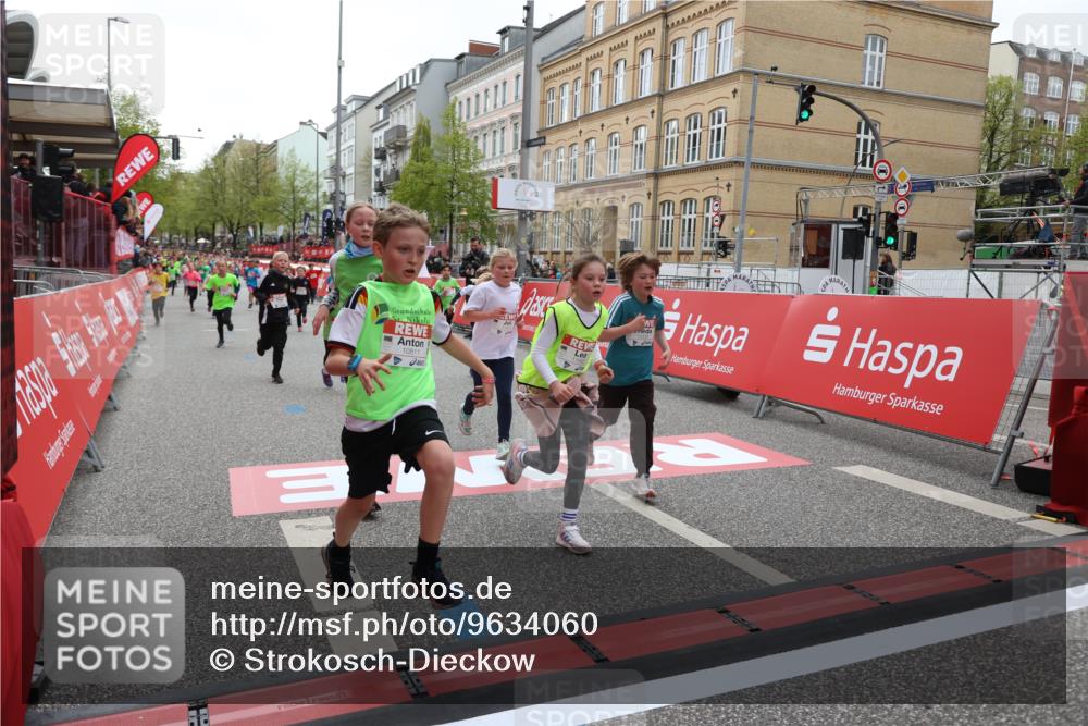 25.04.2026 - Das Zehntel Strokosch-Dieckow http://msf.ph/oto/9634060 25.04.2026 12:56:12 Ziel 10197, 10260, 10640, 10651, 10693, 10811, 11079, 11093, 11274, 11310, 11367, 11465, 11893, 11914, 11982, 12097, 12192, 12311, 12439, 12839, 13004 meine-sportfotos.de