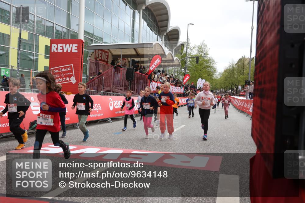 25.04.2026 - Das Zehntel Strokosch-Dieckow http://msf.ph/oto/9634148 25.04.2026 13:01:02 Ziel 10165, 10170, 10226, 10234, 10480, 10624, 10705, 10756, 10783, 10885, 10960, 10977, 11198, 11200, 11283, 11376, 11397, 11534, 11668, 11669, 11678, 11691, 11696, 11769, 11786, 11804, 12108, 12326, 12482, 12510, 12671, 12680, 12799, 12896 meine-sportfotos.de