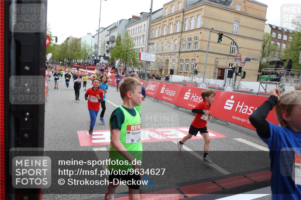 25.04.2026 - Das Zehntel Strokosch-Dieckow http://msf.ph/oto/9634627 25.04.2026 12:58:37 Ziel 10047, 10379, 10490, 10500, 10538, 10540, 10661, 10921, 10926, 10938, 10942, 10949, 10955, 10976, 11013, 11019, 11327, 11553, 11576, 11581, 11848, 12035, 12036, 12041, 12049, 12234, 12407, 12500, 12775, 12780, 12824, 12893, 12930 meine-sportfotos.de