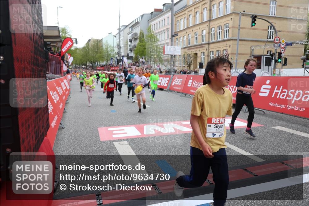 25.04.2026 - Das Zehntel Strokosch-Dieckow http://msf.ph/oto/9634730 25.04.2026 12:58:09 Ziel 10101, 10212, 10220, 10349, 10410, 10495, 11111, 11117, 11318, 11881, 12000, 12226, 12256, 12276, 12410, 12479, 12559, 12649, 12726, 12908 meine-sportfotos.de
