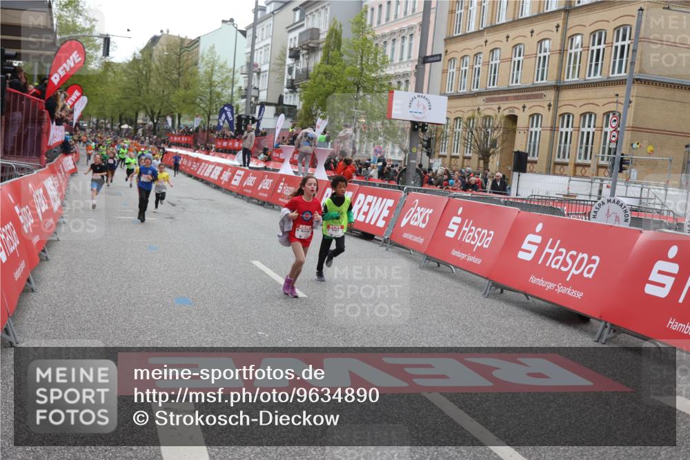 25.04.2026 - Das Zehntel Strokosch-Dieckow http://msf.ph/oto/9634890 25.04.2026 12:54:44 Ziel 10396, 10637, 10648, 10852, 11205, 11349, 11729, 11966, 11984, 11994, 11999, 12448, 12458 meine-sportfotos.de