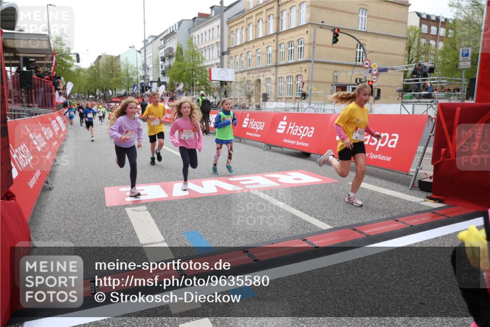 25.04.2026 - Das Zehntel Strokosch-Dieckow http://msf.ph/oto/9635580 25.04.2026 12:57:24 Ziel 10174, 10367, 10523, 10774, 11116, 11249, 11250, 11536, 11849, 11856, 11874, 11970, 12010, 12137, 12446, 12601 meine-sportfotos.de